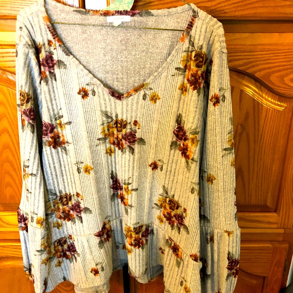 Maurices sweater